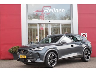 Cupra Formentor 1.5 TSI 150PK BUSINESS EDITION PLUS | BEATS PREMIUM AUDIO | DONKERE HEMELBEKLEDING | NAVIGATIE | DRAADLOOS APPLE CARPLAY/ANDROID AUTO | STUUR EN STOELVERWARMING | KEYLESS ENTRY | ADAPTIEVE CRUISECONTROL | 19" LICHTMETALEN VELGEN TYPE "SANDSTORM" BI-COLOR MET 245/40-19 BANDEN | SFEERVERLICHTING | FULL LED KOPLAMPEN | LED MISTLAMPEN VOOR |LED ACHTERVERLICHTING | ACHTERUITRIJCAMERA | DODEHOEKBEWAKING | ELEKTRISCH BEDIENBARE ACHTERKLEP | DIGITALE COCKPIT | EXTRA GETINTE RUITEN ACHTER |