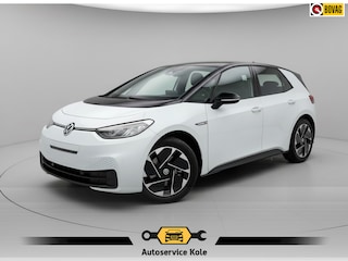 Volkswagen ID.3 First Black Edition 58 kWh * SoH 89% * Steunhaak * Navigatie * Parkeersensoren * Adaptieve Cruise *