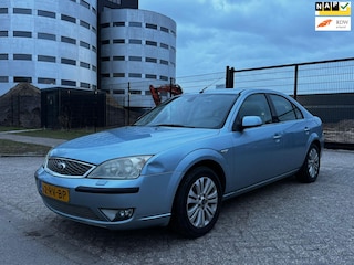 Ford Mondeo 2.0-16V Platinum