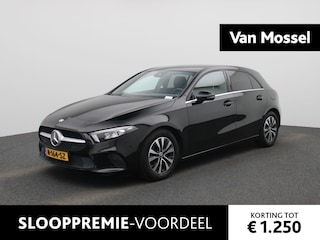 Mercedes-Benz A-klasse 180 Business Solution | Navigatie | LED Koplampen | Stoelverwarming | Camera | Half Leder | Privacy Glass | Lichtmetalen Velgen |