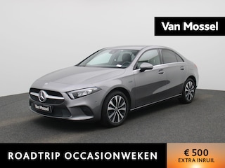 Mercedes-Benz A-klasse Limousine A 250e Business Solution | Navigatie | Camera | LED Koplampen | Half Lederen Bekleding | Privacy Glass | Lichtmetalen Velgen |