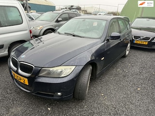 BMW 3-serie Touring 318i Business Line lees advertentie