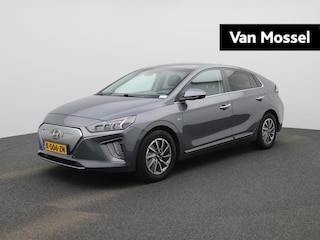 Hyundai Ioniq Premium EV 38 kWh |Climate Control / ECC | Licht metalen velgen 16 inch | Cruise control |Navigatie | Lederen bekleding zwart | Elektrisch verst. stoelen | Stoelverwarming | LED koplampen | Park Distance Control voor en achter | Achteruitrijcamera |