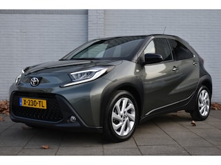 Toyota Aygo 1.0 VVT-i S-CVT First Limited Automaat 72pk | Keyless entry | Cruise control | Achteruitrijcamera | PDC voor en achter |