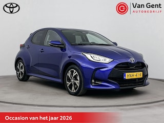 Toyota Yaris 1.5 Hybrid 115 Dynamic | Apple Carplay / Android Auto | Dodehoek detectie | Parkeersensoren voor/achter | Stoel-/stuurverwarming | Adaptive Cruise | Clima | Keyless | Camera | 16 inch