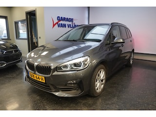 BMW 2-serie Tourer 220i 7p. M-Sport LED HUD Camera Navi Keyless