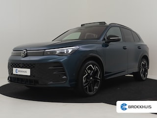 Volkswagen Tiguan 1.5 eHybrid R-Line Edition 272Pk DSG/AUTO | 360 Camera | Elektrich Schuif Kanteldak | Head up display | Trekhaak | Keyless | Park assistent | 20"LMV