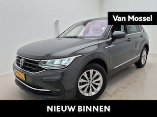 Volkswagen Tiguan 1.5 TSI Life Business 130 PK| Origineel Nederlands | 1e Eigenaar | Dealeronderhouden | Trekhaak | Stoelverwarming | Navigatie | Stuurwielverwarming | Climatronic | Digitale Cockpit Pro