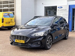 Ford Focus Wagon 1.5 EcoBoost 150pk ST Line Automaat | Technology Pack | Stoelverwaming | 18" LMV | Privasy Glass |