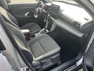 Toyota Yaris Cross 1.5 Hybrid Comfort | Navigatie | Apple CarPlay/Android auto | Achteruitrijcamera