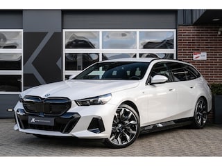 BMW i5 eDrive40 M Sport | Harman/Kardon | Head-Up | Elek. trekhaak | Driving Ass. Plus | 360° camera | 21' inch |