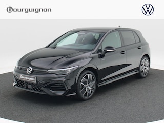Volkswagen Golf R-Line Edition 1.5 eTSI 116 PK | Trekhaak | 360 Camera | LED Matrix | Navi | Stoel- & Stuurverwarming |