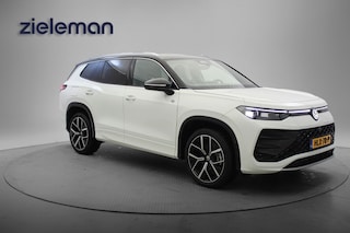 Volkswagen Tayron 1.5 eTSI R-Line Edition 7 Persoons Automaat - Carplay, Camera, Stoelverw.