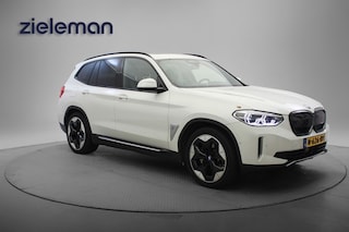 BMW iX3 High Executive 80 kWh - Carplay, Navi, Panorama, Leer, Camera, Stoelverw. SOH 87,4%
