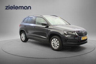 Skoda Karoq 1.5 TSI ACT Business Edition Automaat - Carplay, Navi, Cruise, Clima, Stoelverw.