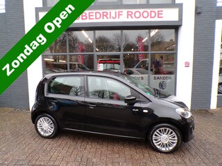 Volkswagen Up 1.0 5-Drs Cup! BlueMotion STOEL VW,PDC,NAVI,LMV,VELE EXTRA'S!