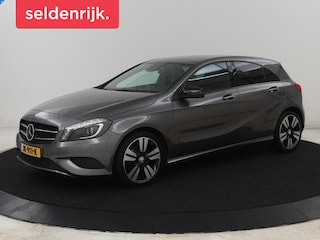 Mercedes-Benz A-klasse 200 Urban Night | Dealer onderhouden | Stoelverwarming | Bi-Xenon | Half leder | Navigatie | Park Assist | Sportstoelen | CD-wisselaar | Cruise control | Airco