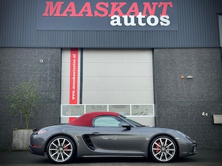 Porsche 718 S 2.5 / PDK / Sport Chrono / Seat memory / NL auto / Leder / Red softtop / 350PK!