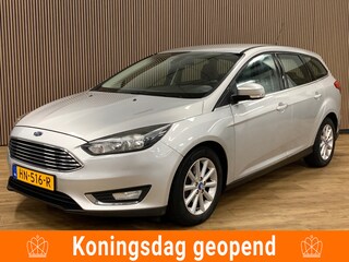 Ford Focus Wagon 1.0 Titanium Edition|139000KM|Navigatie|Climate Control|
