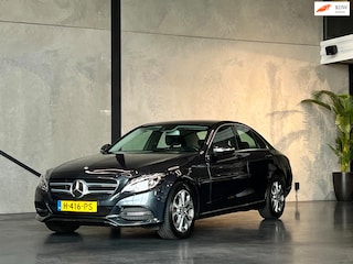 Mercedes-Benz C-klasse 180 Avantgarde,Leer,Sportstoel,Trekhaak,Comand Navigatie