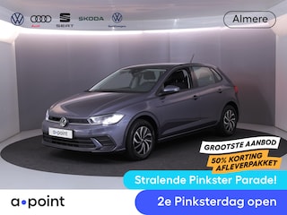 Volkswagen Polo 1.0 TSI Life 95 PK | Navigatie via app | LM velgen | Parkeersensoren voor en achter |