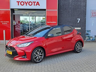 Toyota Yaris 1.5 Hybrid Executive HEAD-UP DIS STOELVERWARMING BI-TONE PDC V+A ELEK SPIEGELS