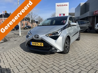 Toyota Aygo 1.0 VVT-i x-play AUTOMAAT