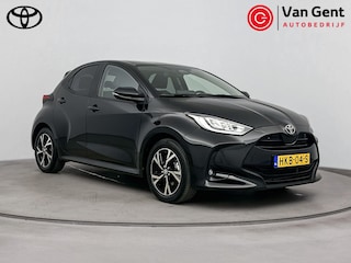 Toyota Yaris 1.5 Hybrid 115 Dynamic | Apple Carplay / Android Auto | Dodehoek detectie | Parkeersensoren voor/achter | Stoel-/stuurverwarming | Adaptive Cruise | Clima | Keyless | Camera | 16 inch
