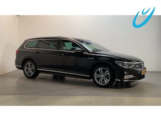 Volkswagen Passat Variant 1.5 TSI R-Line Business + Panoramdak Virtual Cockpit Stoelverwarming LED