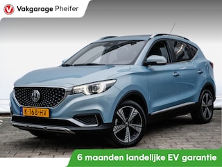 MG ZS Luxury 45 kWh Trekhaak/ Panoramadak/ Leer/ Stoelverwarming/ Adapt. cruise/ Camera/ Carplay