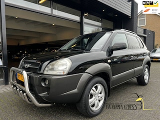 Hyundai Tucson 2.7i V6 4WD Style / Automaat