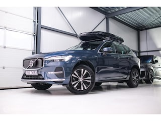 Volvo XC60 2.0 T6 Plug-in hybrid AWD Recharge 340 pk | Trekhaak | Facelift interface | Panoramadak | incl dakkoffer | NL NAP auto |