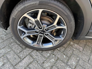 Kia XCeed 1.6 GDi PHEV ExecutiveLine | 10 jaar garantie, Stoel ventilatie, Elektr. stoel met geheugen, Digitaal Display, Lederen bekleding, 18 inch velgen, zeer luxe!