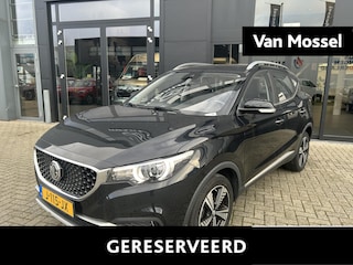 MG ZS Luxury 45 kWh | Leder | Panoramadak | Navi | Camera | CarPlay | Stoelverwarming |