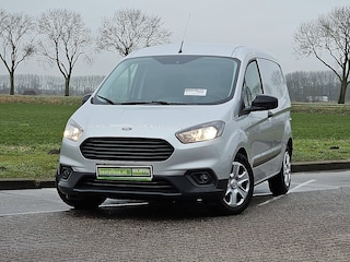 Ford Transit Courier L1 Navi Camera NAP !