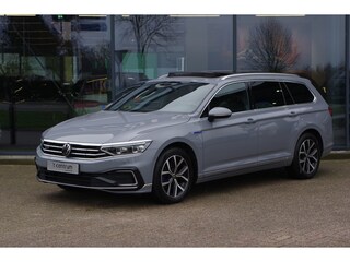 Volkswagen Passat Variant 1.4 TSI 214 PK GTE BNS PHEV, Trekhaak, Panoramadak, LEder-Alcantara, Matrix-LED, Winterpakket, 360 Camera