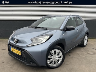 Toyota Aygo 1.0 VVT-i MT Play Navigatie Apple CarPlay/Android Auto, achteruitrij camera, adaptieve cruise control, NL-auto!