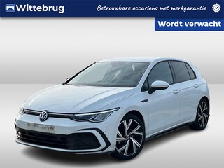 Volkswagen Golf 1.5 eTSI 150pk DSG R-Line Business+ / Head-up Display / Camera / Stuur & Stoelverwarming / Navigatie / App-Connect / 18" LMV