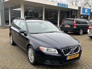 Volvo V70 2.5T 231pk Momentum Xenon Bluetooth Carplay Android