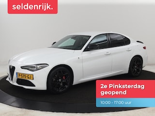 Alfa Romeo Giulia 2.0T Sprint | Leder | Adaptive cruise | Stoel & stuurverwarming | Trekhaak | Camera | Sportstoelen | Keyless | Carplay | Bi-Xenon | Climate control | Navigatie