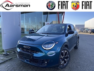 Fiat 600 1.2 Hybrid La Prima | Full option | Camera | Stoelverwarming | Leder | Carplay | Massage | Droneview | LED