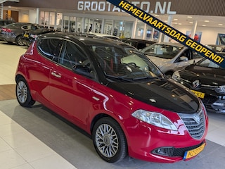 Lancia Ypsilon 1.2 Platinum Airco, Stuurbekrachtiging