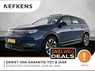 Opel Grandland Electric Business Edition 73 kWh 213pk Automaat | NIEUW | SNEL LEVERBAAR | Warmtepomp | Schuif-/Kanteldak | Focal-HiFi Geluidssysteem | Elektrische Achterklep | Head-Up Display | Matrix-LED Koplampen | Navigatie | 360 Camera | 19" Lichtmetalen Velgen | Verwarmbare Voorstoelen | Apple Carplay/Android Auto |