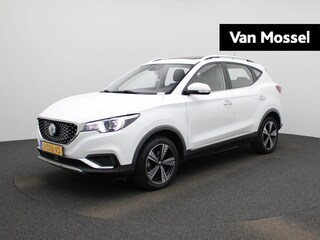 MG ZS Luxury 45 kWh | Pano | Elekt. Verstelbare Bestuurdersstoel | Achteruitrijcamera | Adaptive Cruise | Apple Carplay/Android Auto | Stoelverwarming | LMV | Leder |