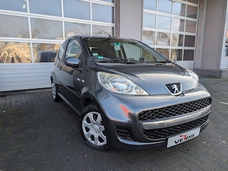 Peugeot 107 1.0-12V Millesim 200 / Airco