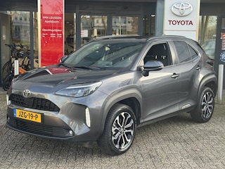 Toyota Yaris Cross 1.5 Hybrid 115 First Edition STOEL/STUURVERWARMING APPLE/ANDROID CAMERA CLIMA NAVI AD-CRUISE PRIVACY-GLASS 17"LM-VELGEN