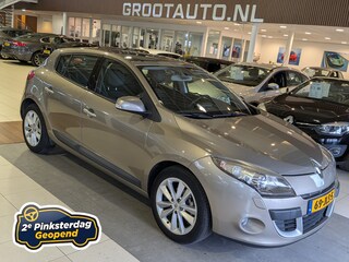 Renault Mégane 2.0 Privilège Panoramadak, Airco, Cruise Control, Stuurbekrachtiging