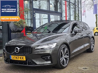 Volvo V60 2.0 B3 R-Design | Leder | Stoel/Stuur verwarming | Wegkl. Trekhaak | LM Velgen | Navigatie | Panoramadak |