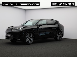 Lynk & Co 08 1.5 More / Panoramadak / 360 Camera / Harman Kardon audio / Massage + Ventilatie voorstoelen / Stuur+Voorstoelen+Achterbank Verwarmd / 21-Inch /