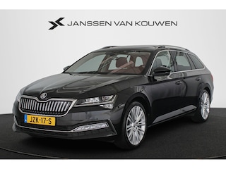 Skoda Superb 1.4 TSI iV Business Edition Pano Stuur-Stoelverwarming 360 Camera 19"